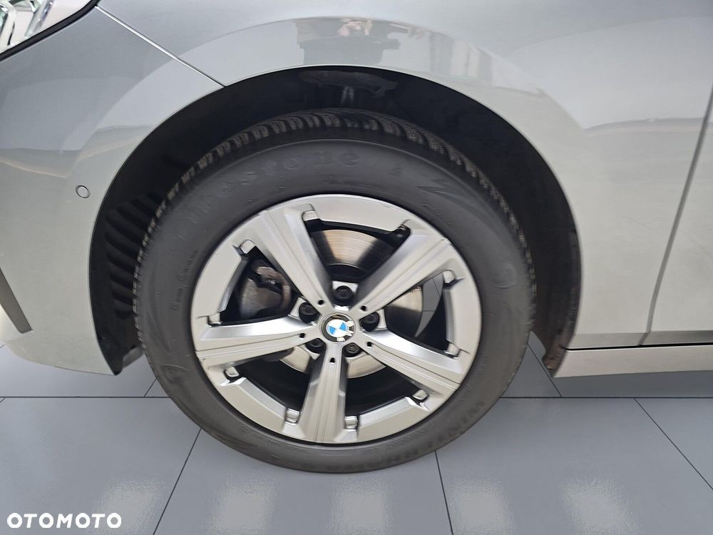 BMW Seria 2 218i - 26