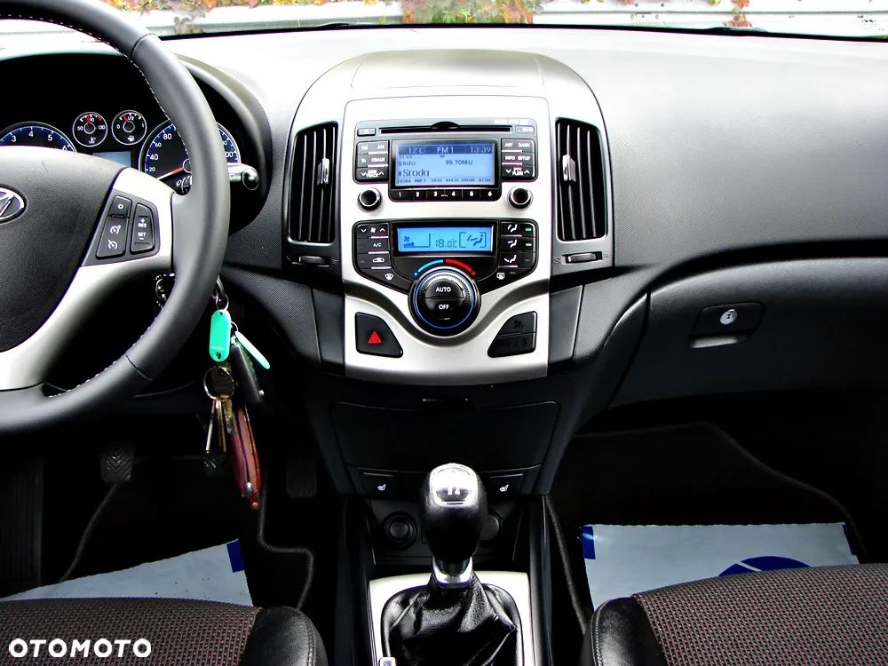 Hyundai i30 i30cw 1.4 Edition 20 - 21