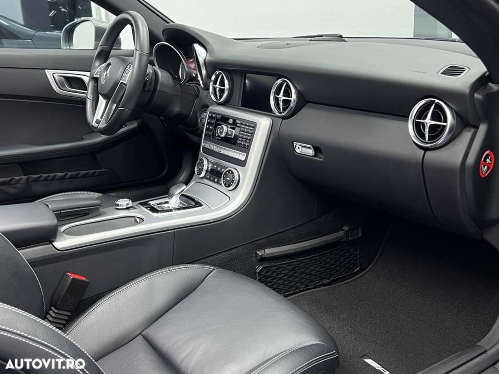 Mercedes-Benz SLK - 16