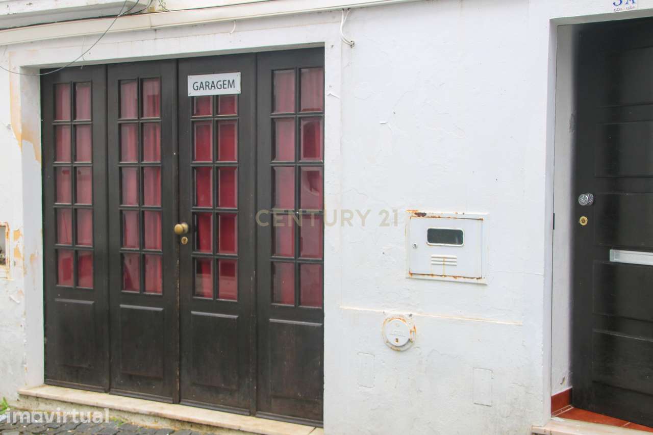 Garagem na Zona Histórica de Campo Maior com Água e WC