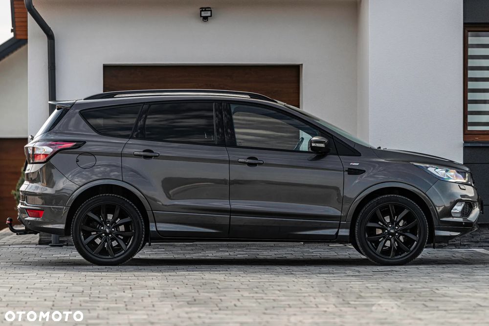 Ford Kuga 1.5 EcoBoost 2x4 ST-Line - 19