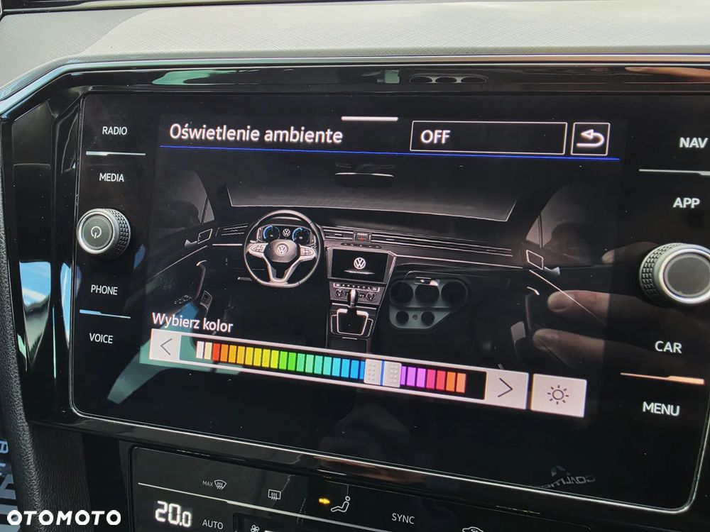 Volkswagen Passat Variant 2.0 TDI SCR DSG Conceptline - 31