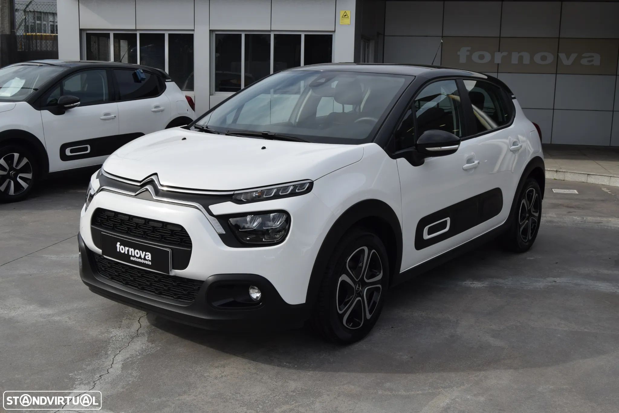 Citroën C3 1.2 PureTech Plus - 1