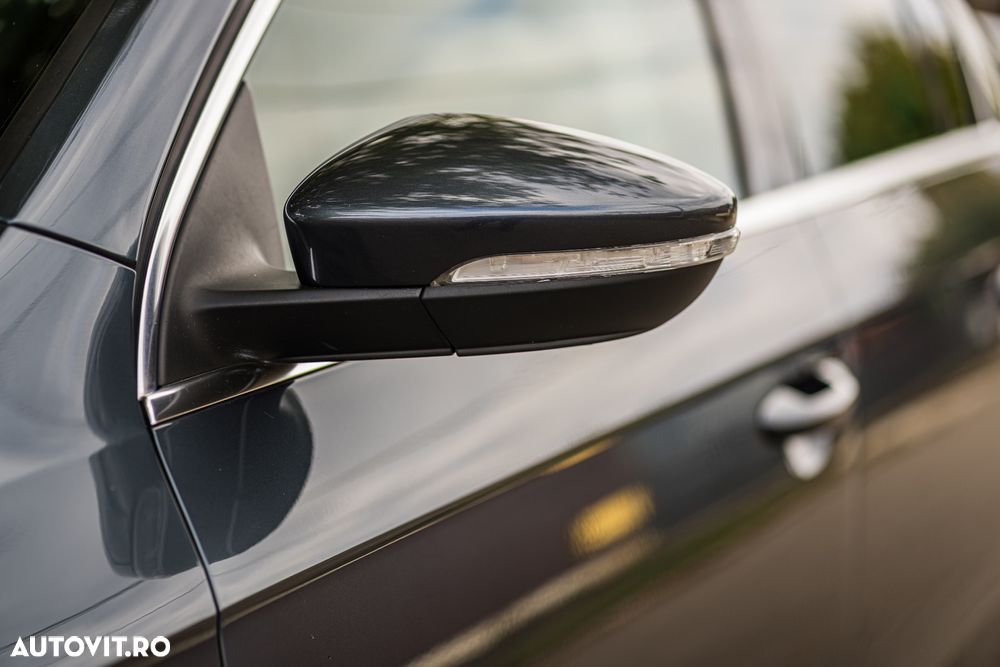 Volkswagen Passat - 20