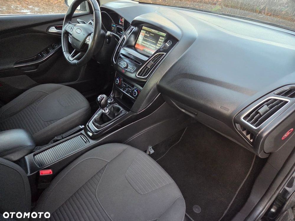 Ford Focus 1.5 TDCi Black Edition - 35