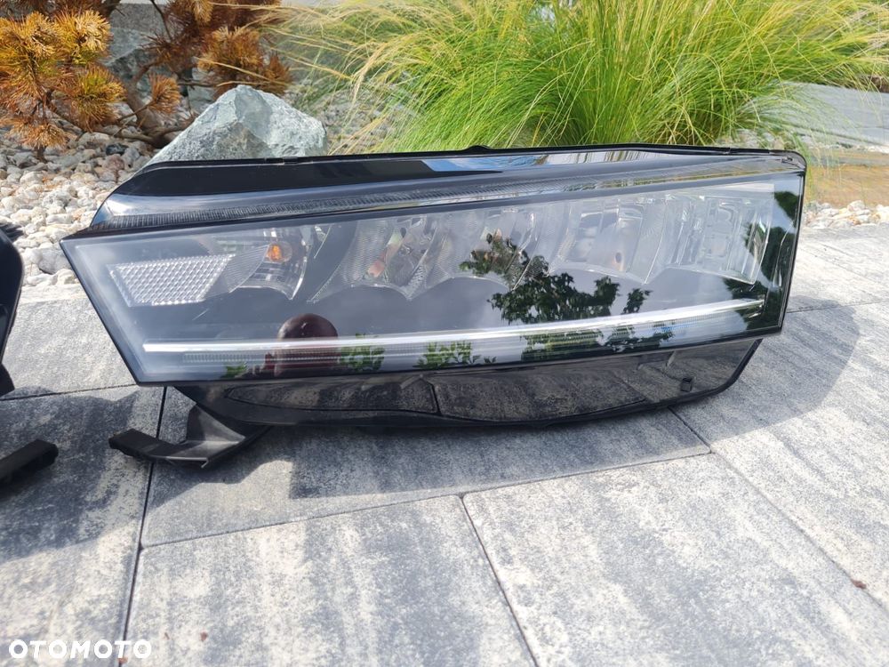 skoda octavia iv 4 kompletne lampy przód full led 5e4941015 5e4941016 - 4