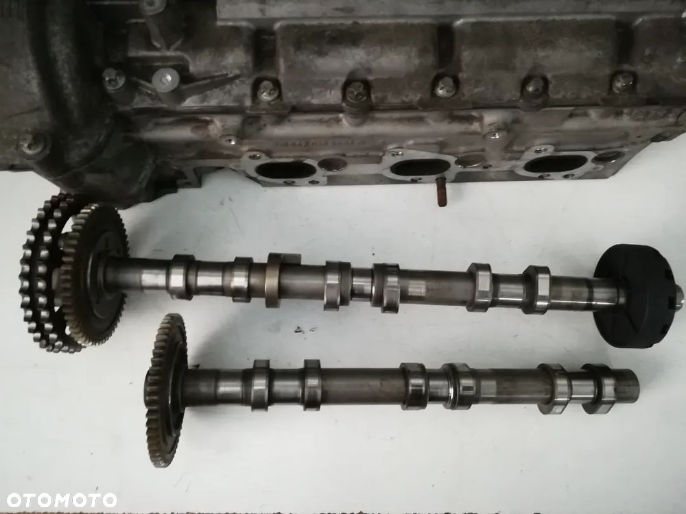 GŁOWICA 3.0CDI V6 R6420163901 WAŁEK ROZRZĄDU, WAŁEK BALANSOWY - 3