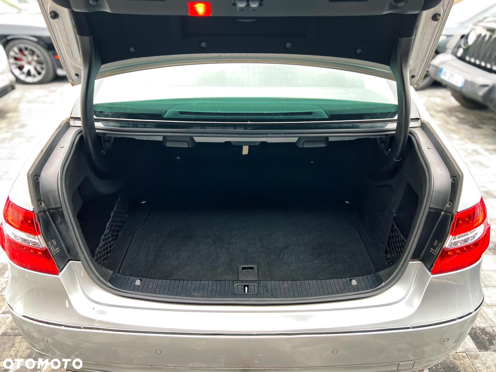 Mercedes-Benz Klasa E 350 CDI BlueEff Avantgarde - 21