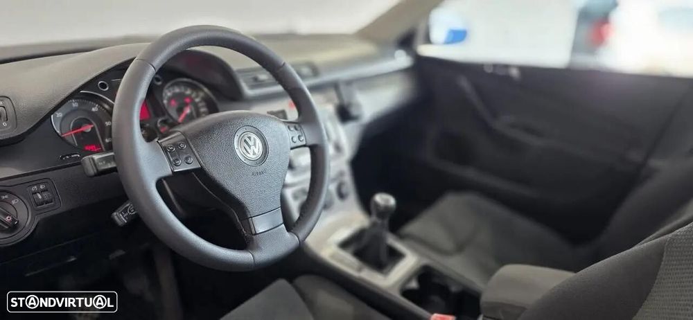 VW Passat Variant - 7