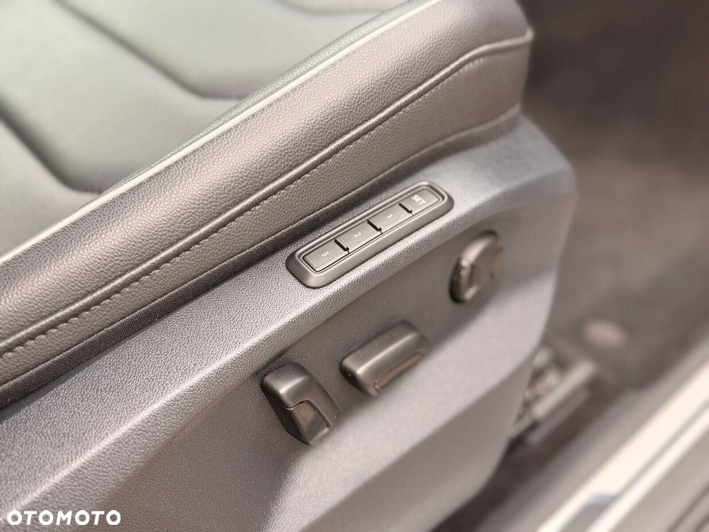 Volkswagen Tiguan 2.0 TSI 4Mot Elegance DSG - 11