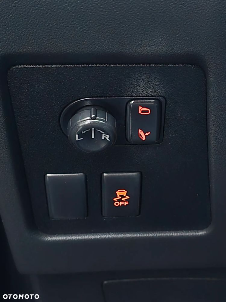 Nissan Qashqai 2.0 4x4 Tekna - 27