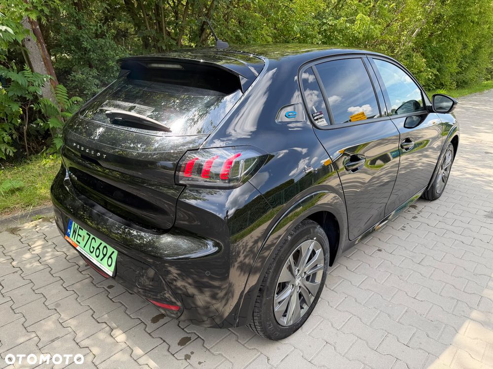 Peugeot 208 Allure - 10