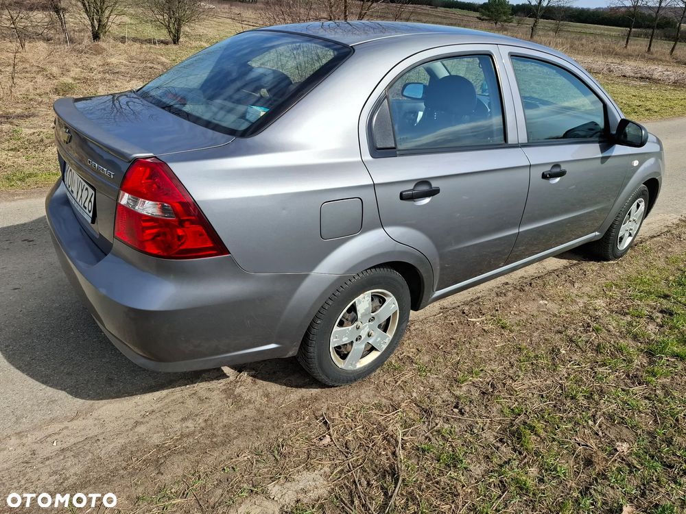 Chevrolet Aveo 1.2 16V Base - 4