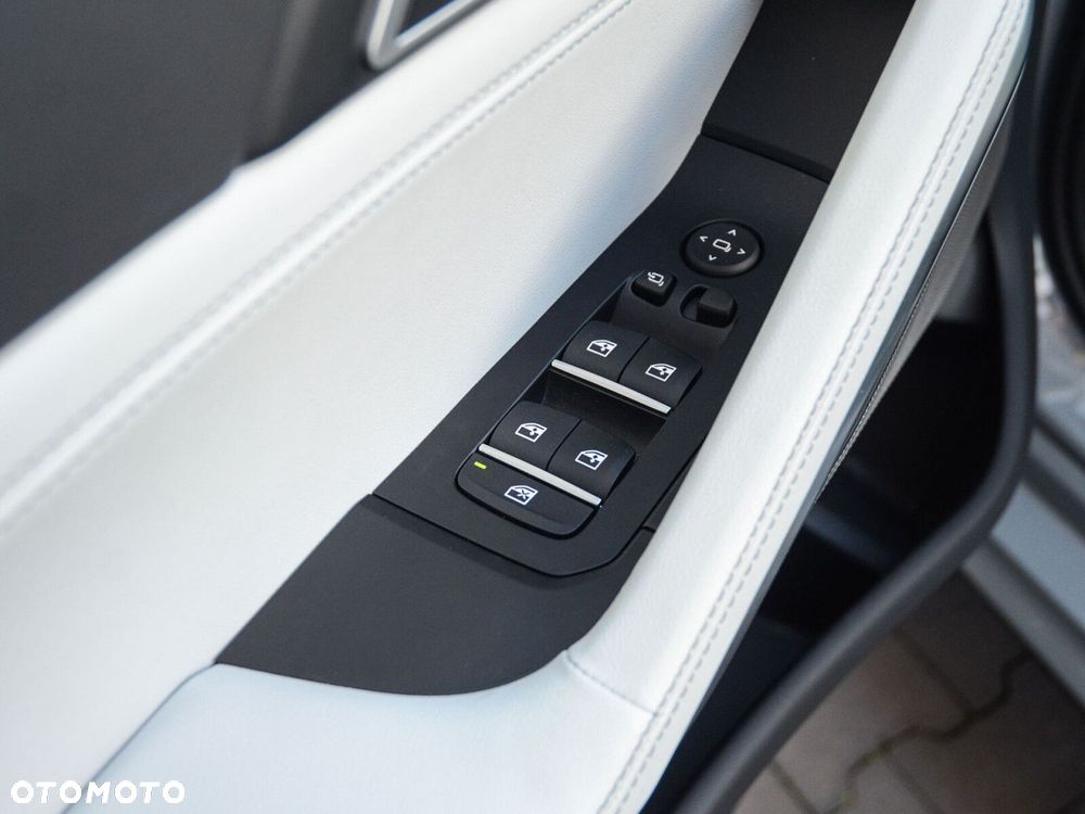 BMW X6 - 25