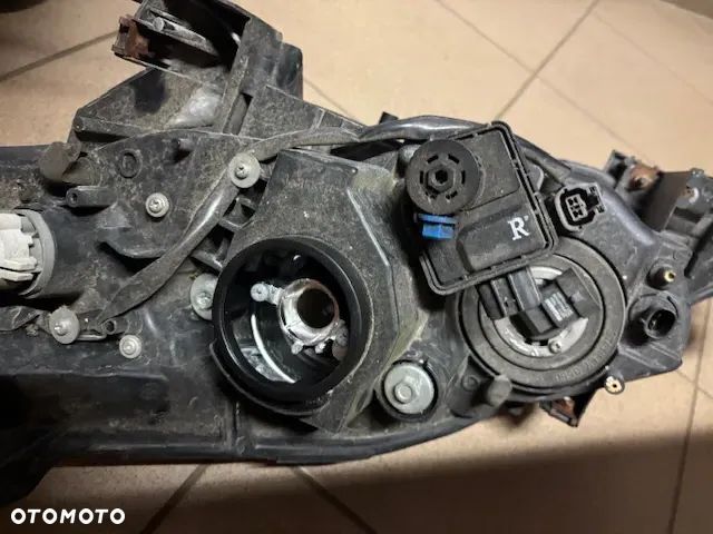 LAMPA PRZÓD LEWA PRAWA MAZDA 5 I - 11