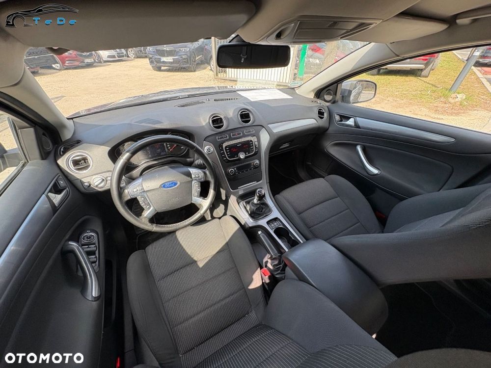 Ford Mondeo 1.6 T Platinium X Plus (Titanium) - 26