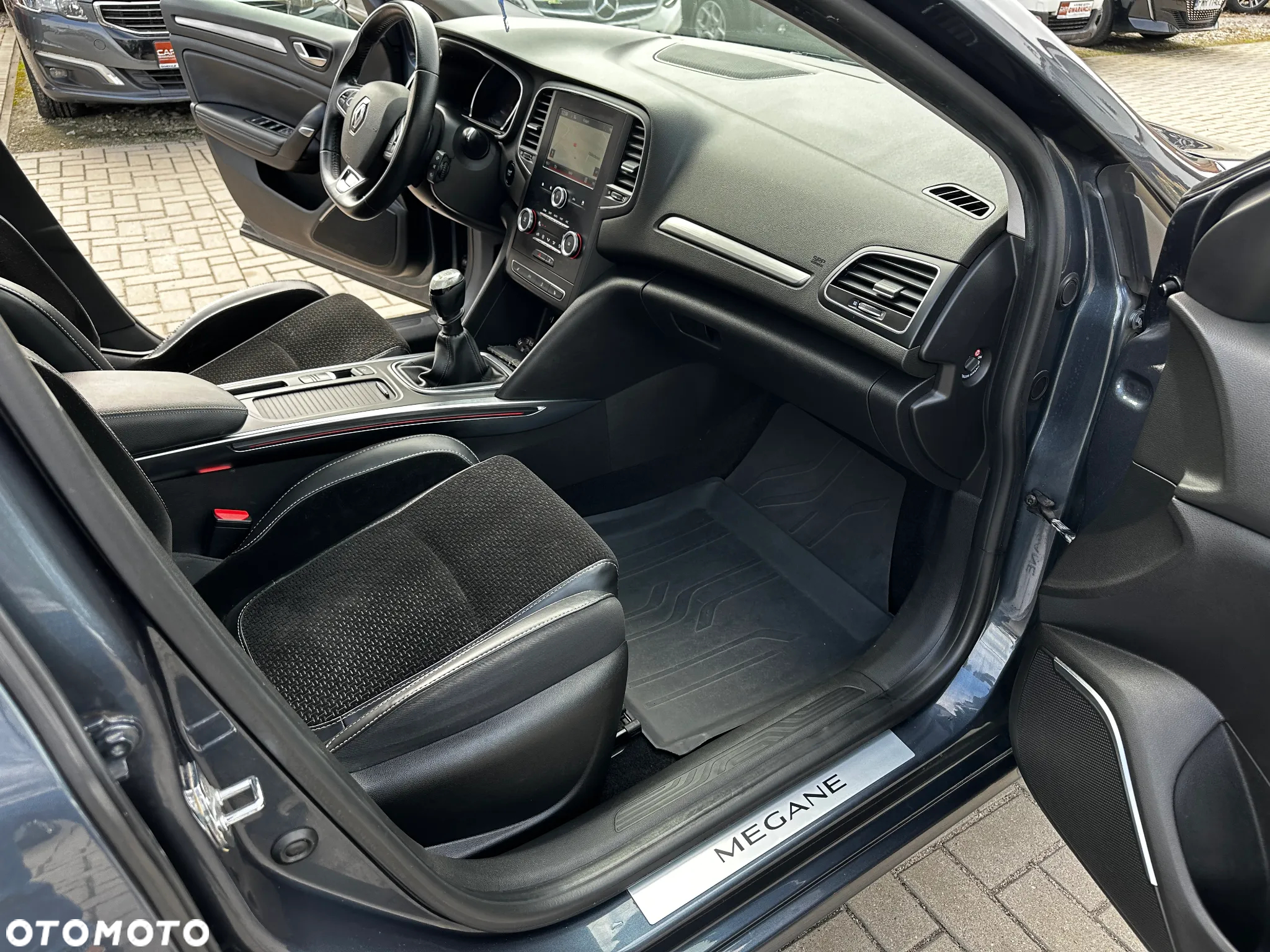 Renault Megane - 24