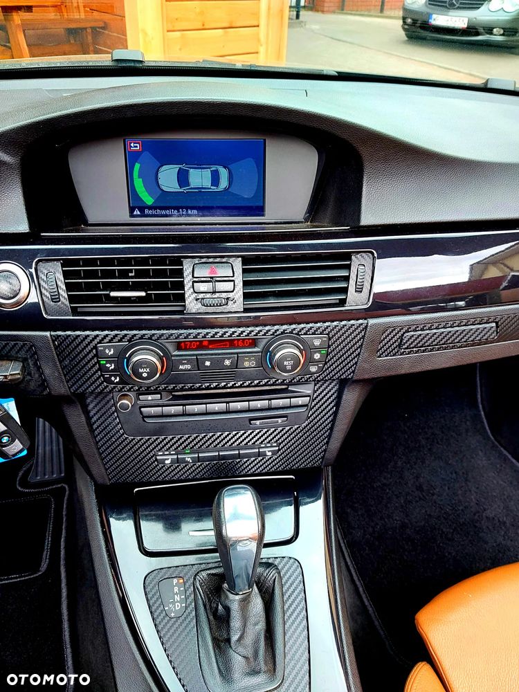 BMW Seria 3 320i Edition Exclusive - 24
