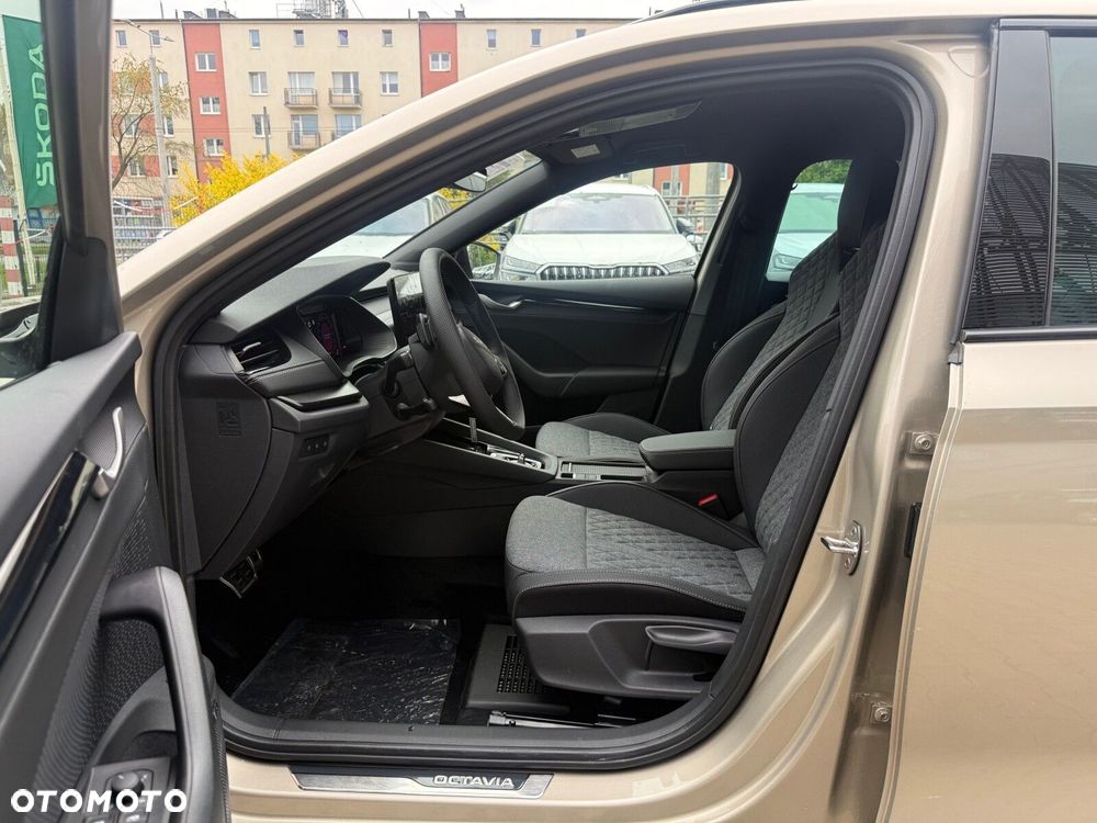 Skoda Octavia 1.5 TSI mHEV Sportline DSG - 11