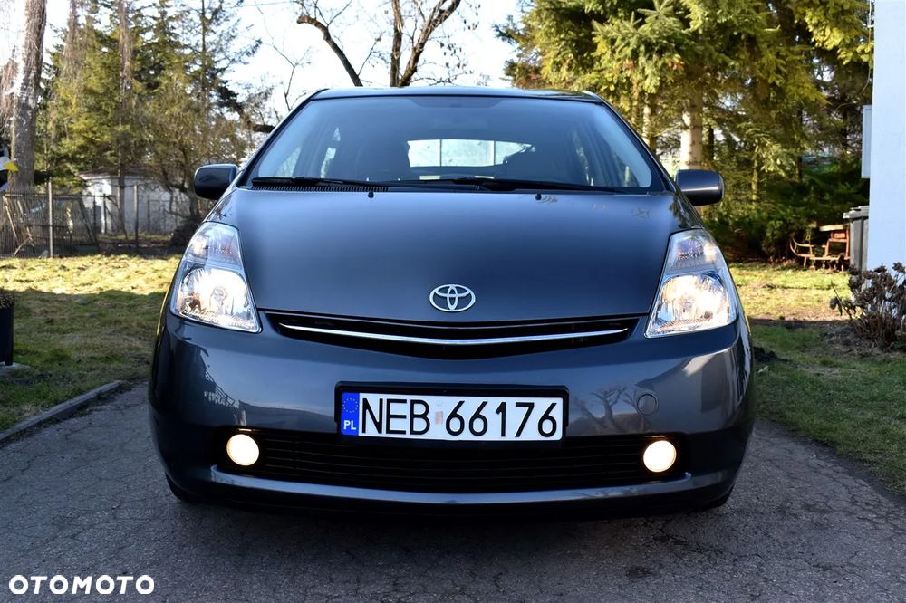 Toyota Prius 1.5 VVT-i Sol (nav) - 2