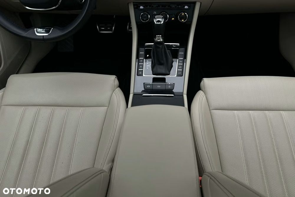 Skoda Superb 2.0 TDI 4x4 DSG L&K - 18