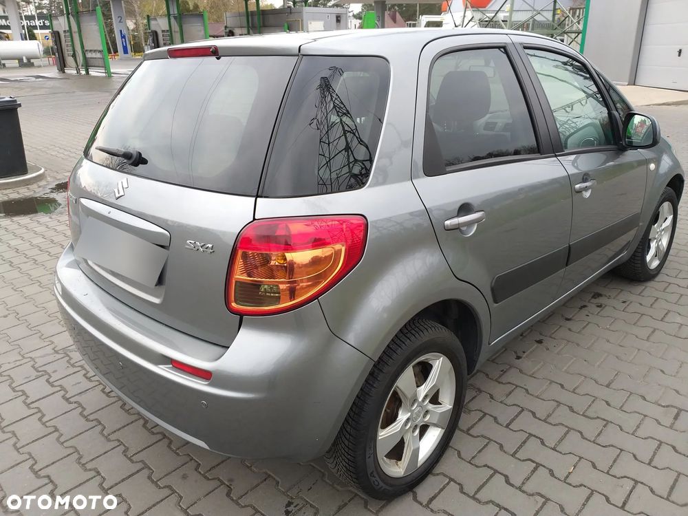 Suzuki SX4 1.6 Premium - 6