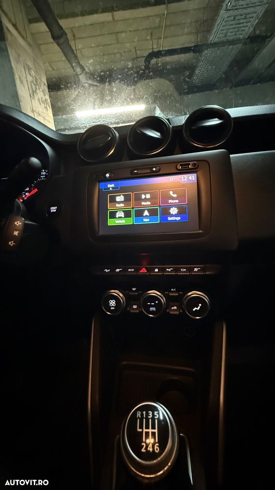 Dacia Duster 1.5 Blue dCi 4WD Prestige - 11