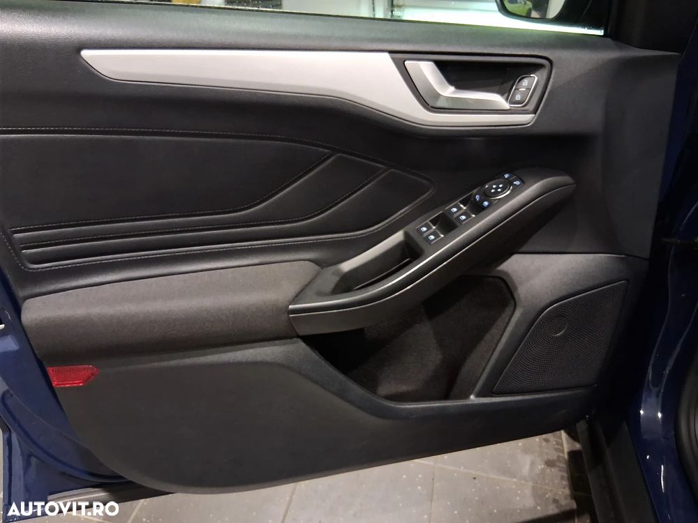 Ford Focus 1.0 EcoBoost Trend Edition - 13