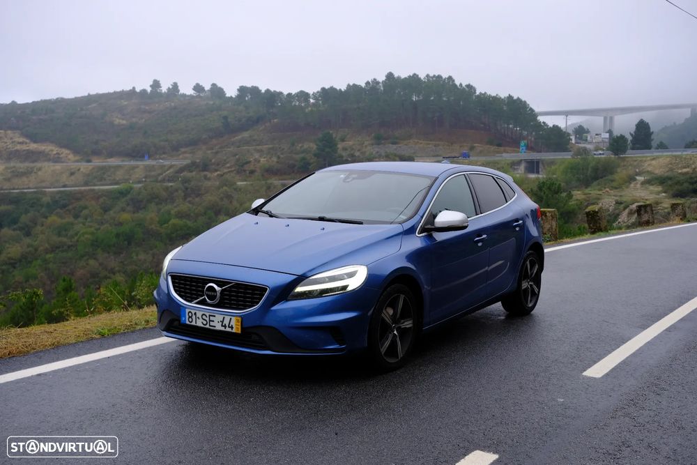 Volvo V40 2.0 D2 R-Design - 1