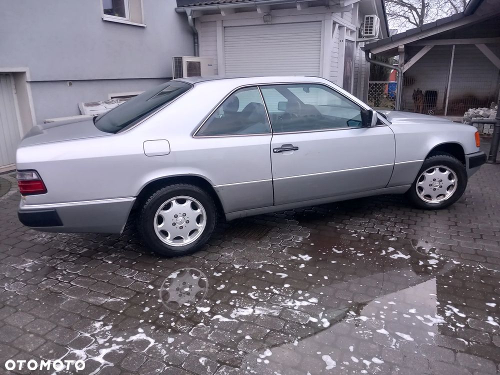 Mercedes-Benz W124 (1984-1993) - 10