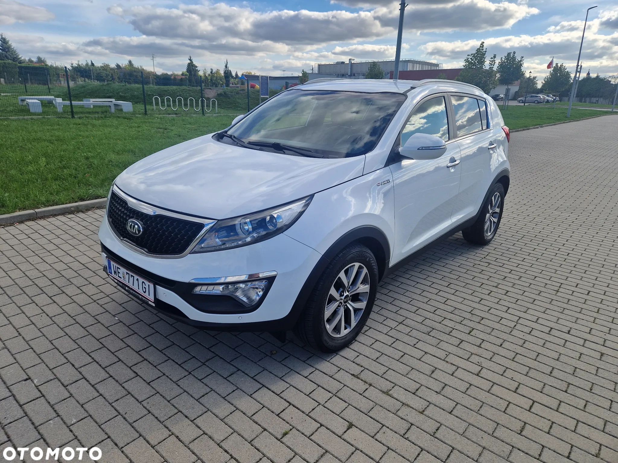Kia Sportage 2.0 CRDI 4WD Automatik Fifa World Cup Edition - 1