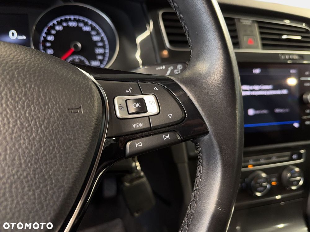 Volkswagen Golf Variant - 19