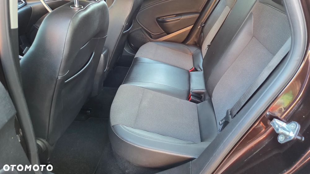 Opel Astra 1.4 Innovation - 27