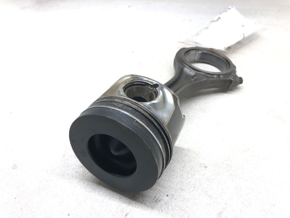 TŁOK Z KORBOWODEM - 130.00 PLN - AUDI A4 B7 Avant (8ED) 2004 - 2008 3.0 TDI quattro 150 kW [204 KM] - 2