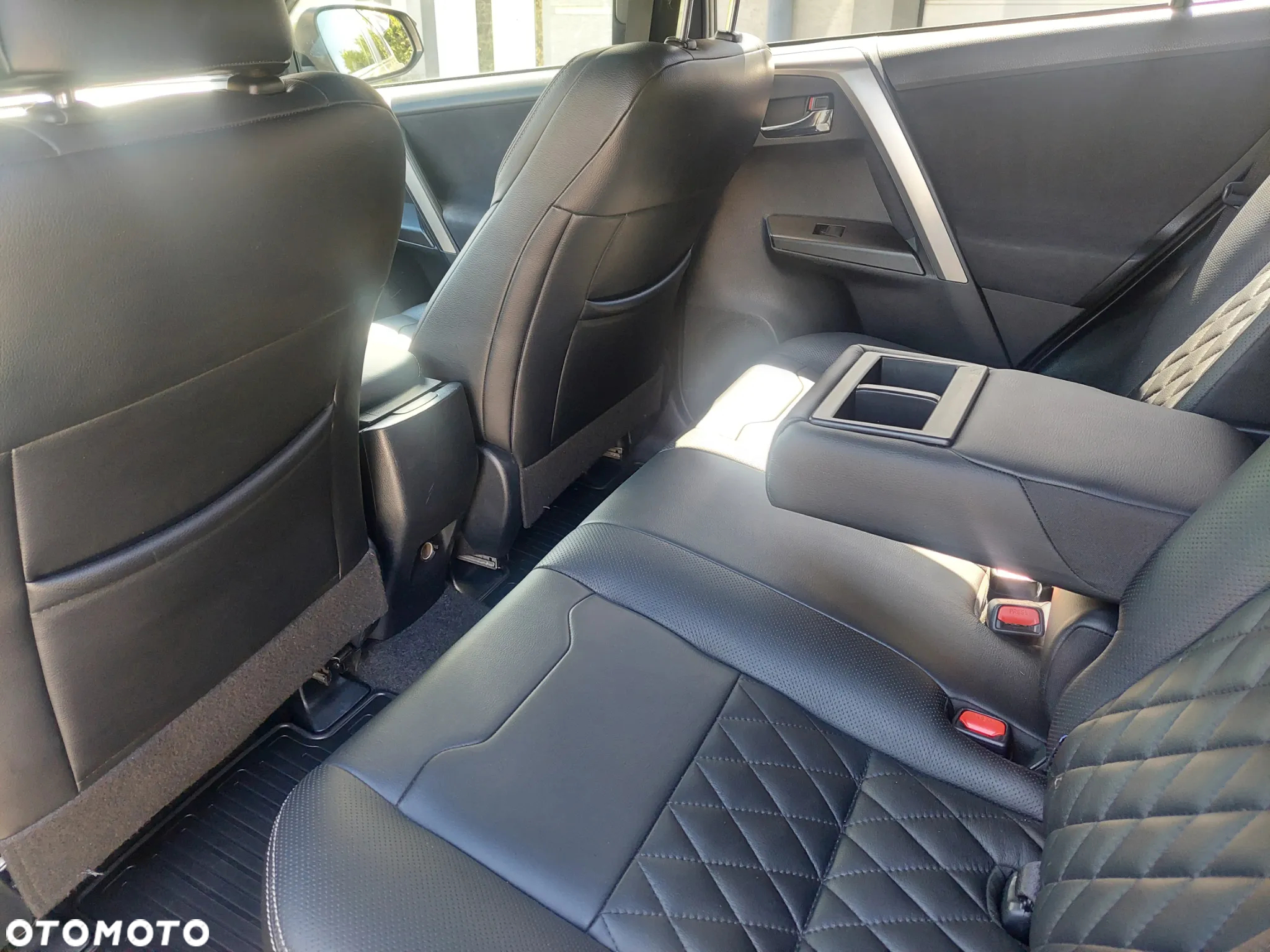 Toyota RAV4 Hybrid Prestige 4x4 - 11