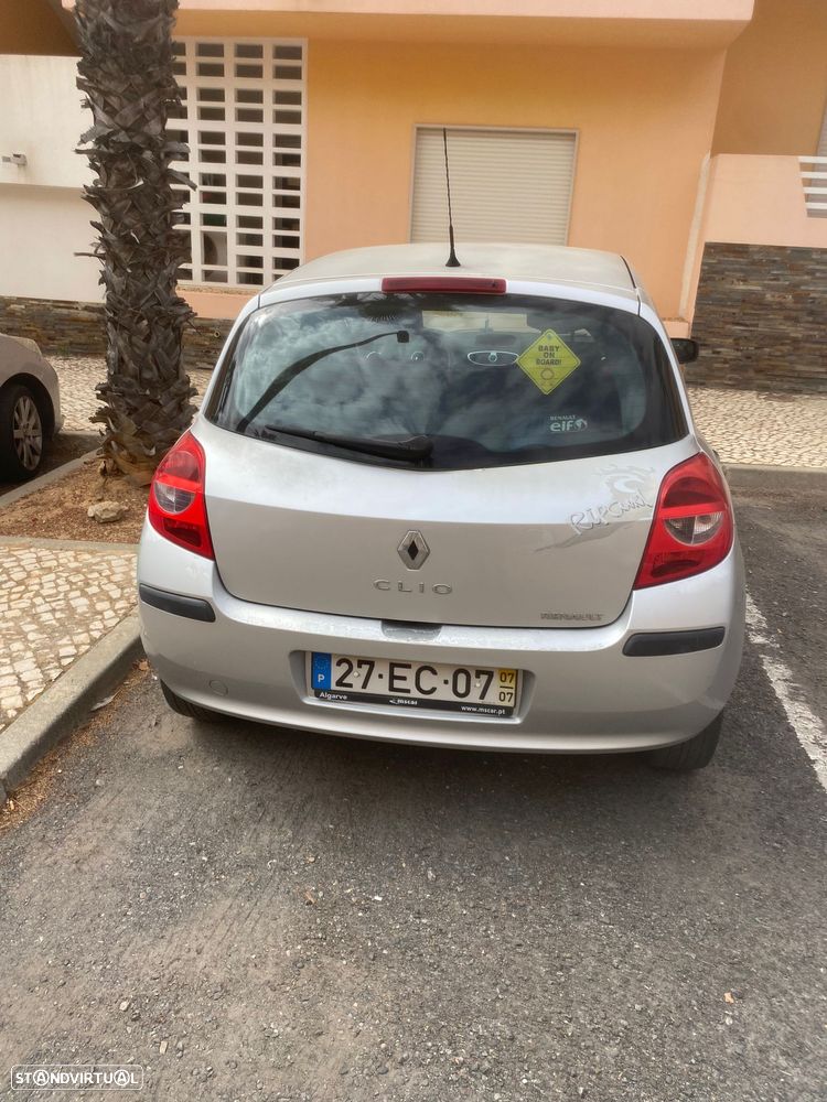 Renault Clio 1.2 16V Rip Curl - 3