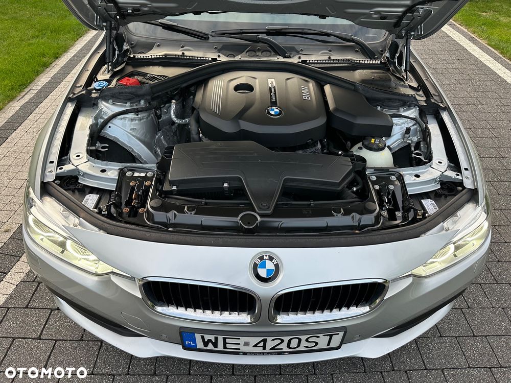 BMW Seria 3 318i Advantage - 12