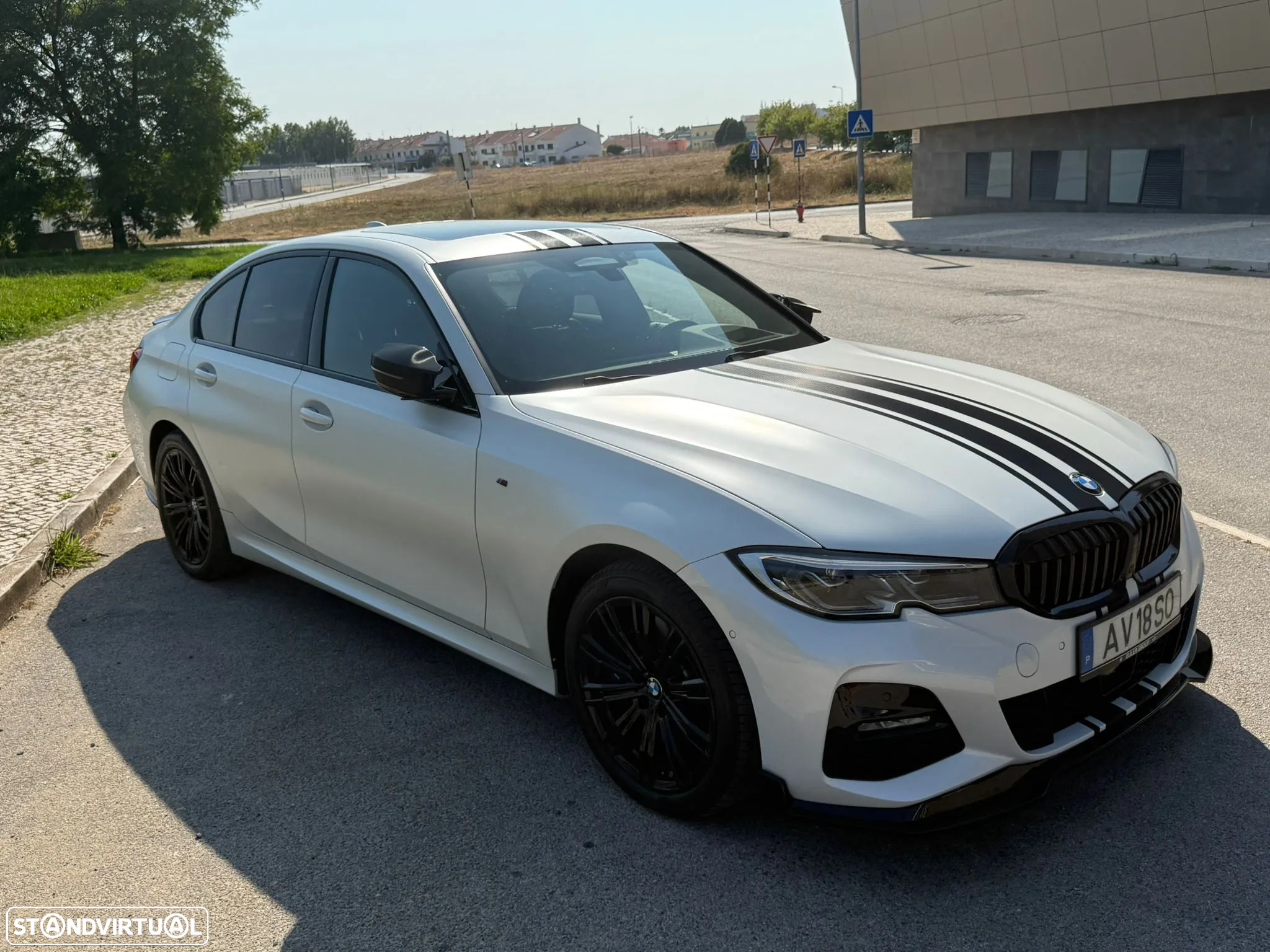 BMW 330 e Pack M Auto - 8