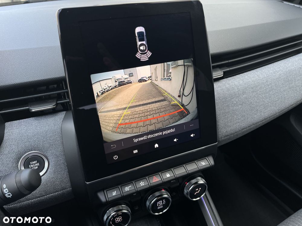 Renault Clio - 25