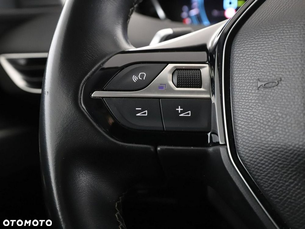 Peugeot 3008 1.6 PHEV 225 Allure S e-DCS7 - 34