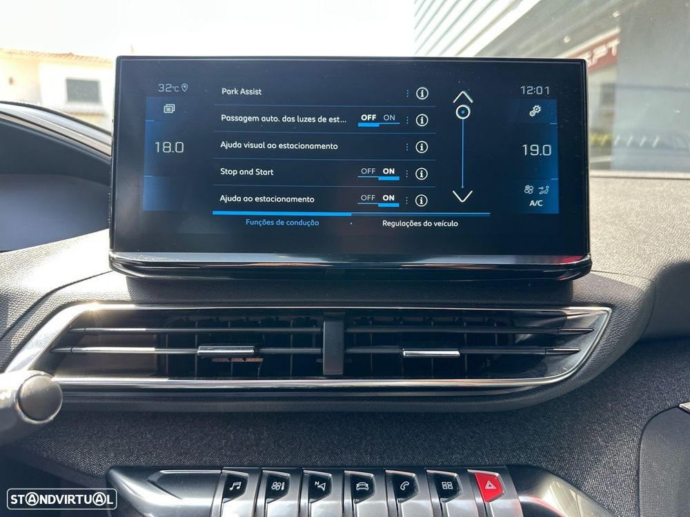 Peugeot 3008 1.2 PureTech Allure Pack - 14