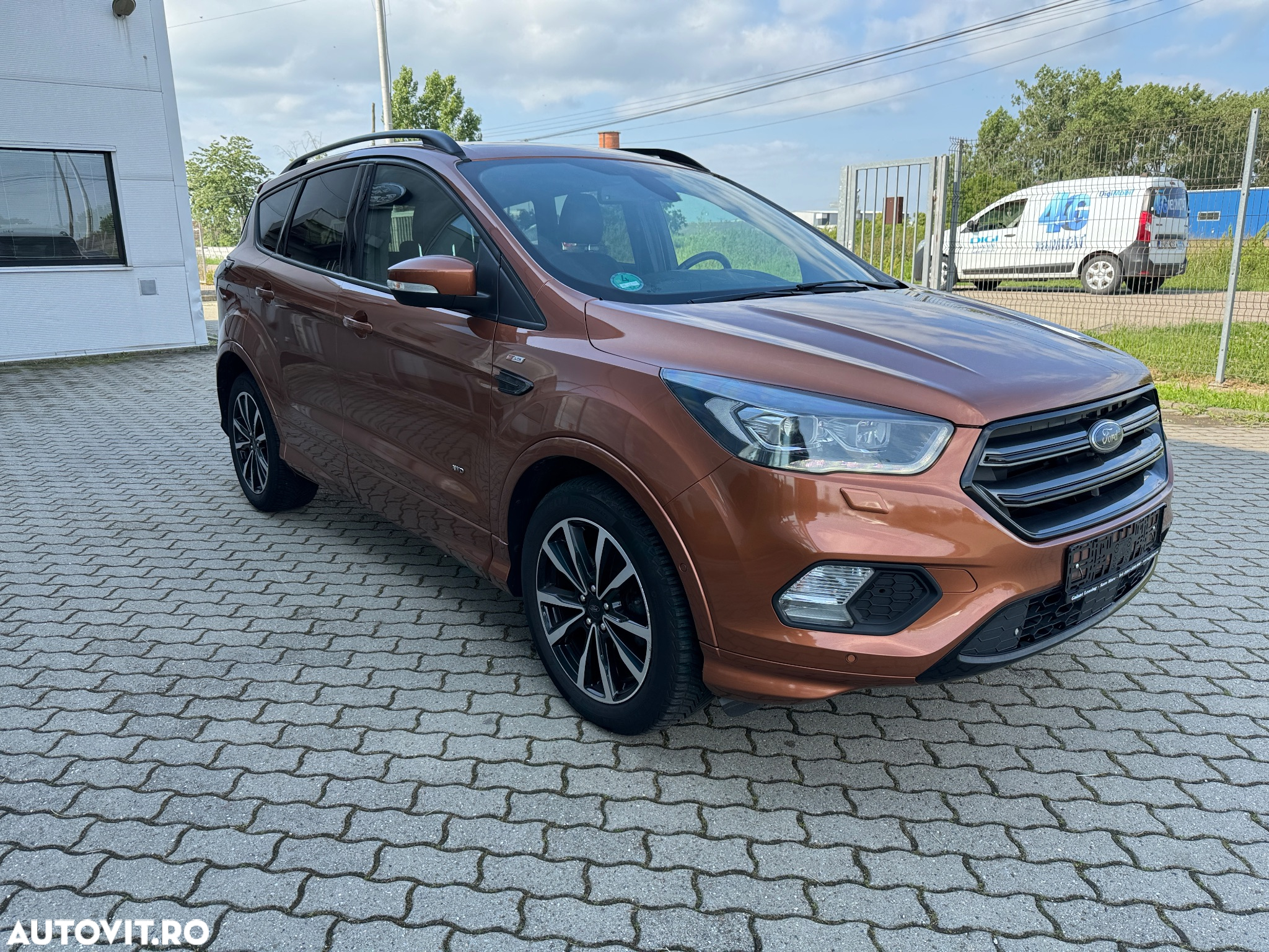 Ford Kuga 2.0 TDCi 4WD Powershift ST-Line - 3