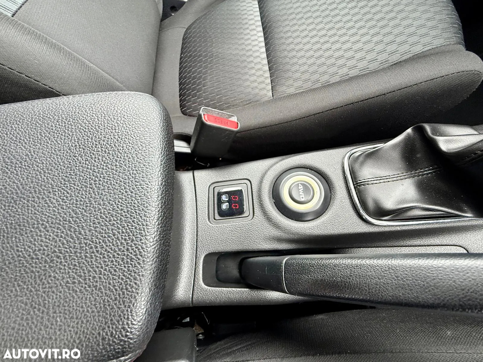 Mitsubishi Outlander 2.2 DI-D 4WD Diamant Edition - 8
