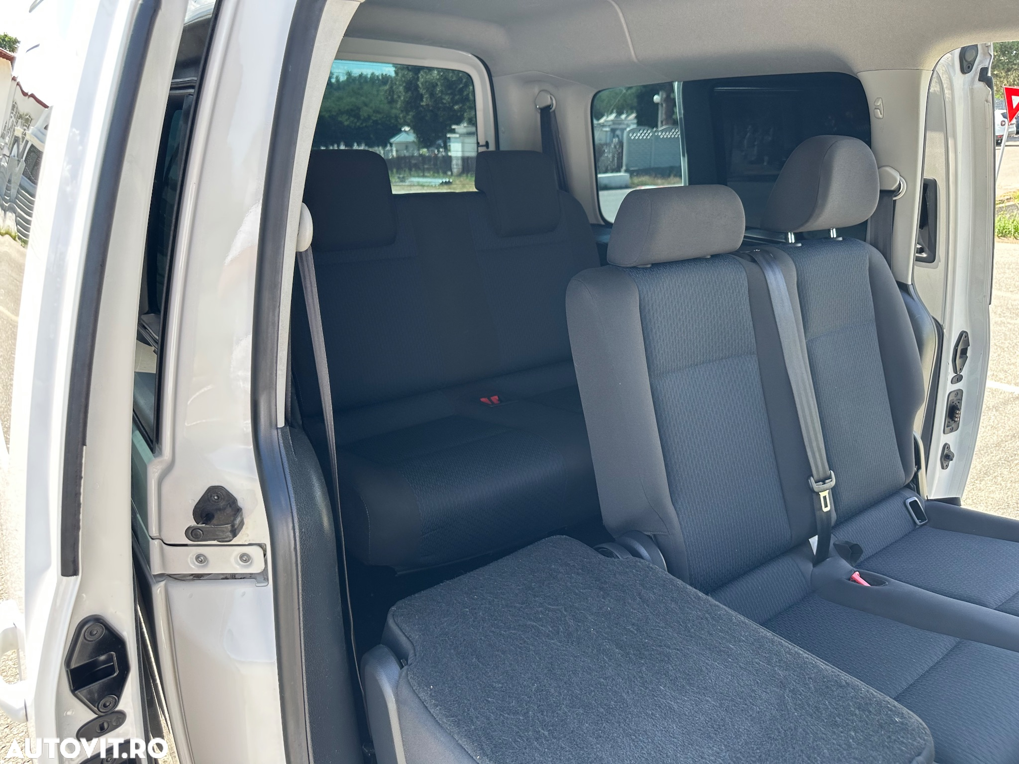 Volkswagen Caddy 2.0 TDI (7-Si.) DSG Maxi Family - 9