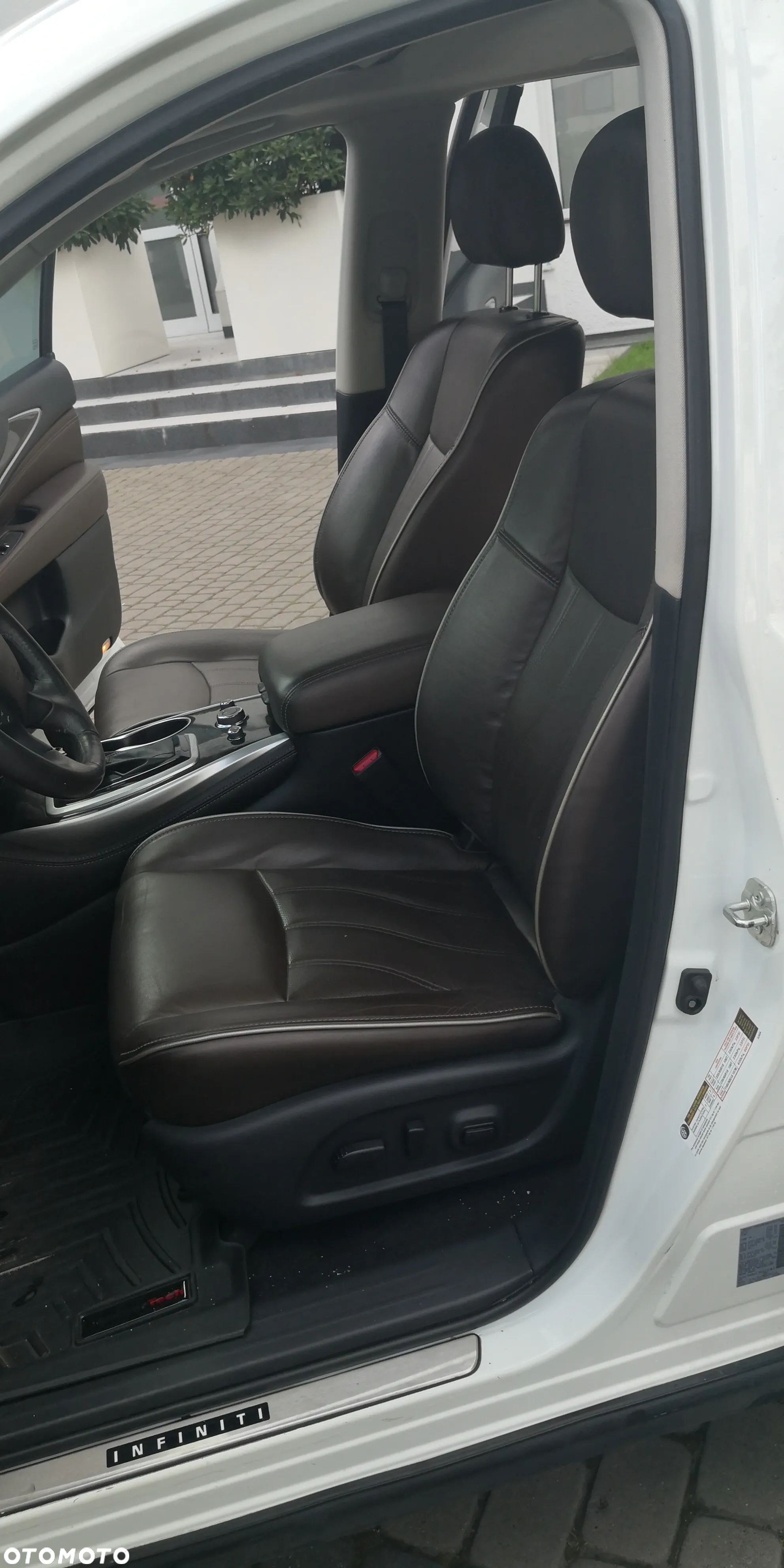 Infiniti QX60 3.5 Hi-Tech - 27