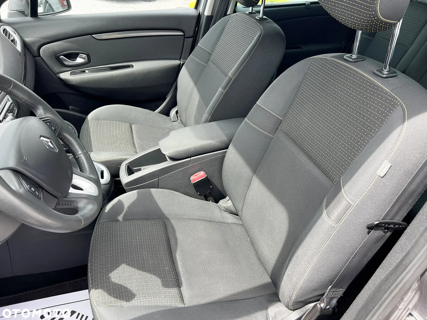 Renault Scenic 1.4 16V TCE Bose Edition - 22