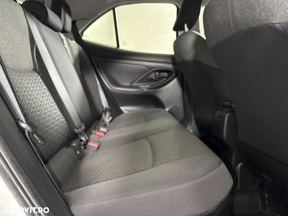 Toyota Yaris Cross - 13