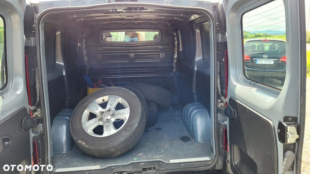Renault TRAFIC - 10
