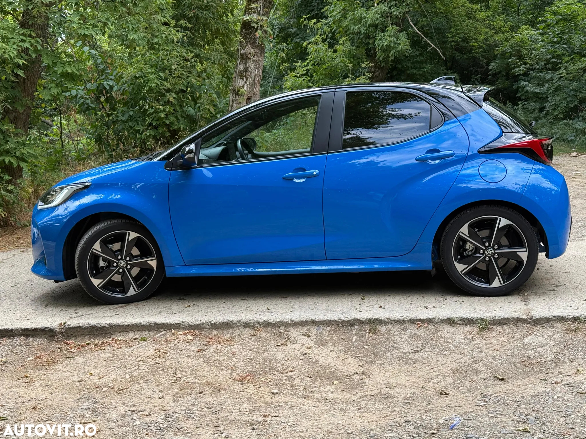 Toyota Yaris 1.5 130 CP HEV Premiere Edition - 4
