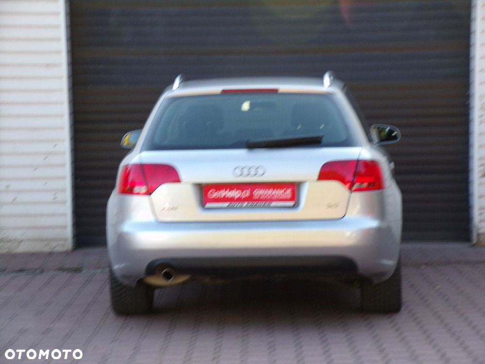 Audi A4 Avant - 16